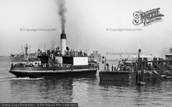 Photo of Gravesend, Ferry c.1950