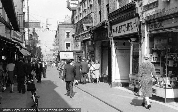 Photo of Gravesend, High Street c.1955