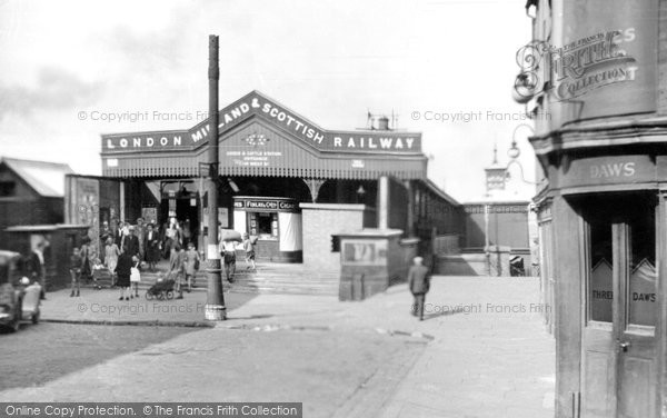 Photo of Gravesend, Lms Ferry Station c.1950