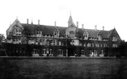 Gravesend, Milton Mount College 1902