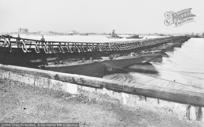 Photo of Gravesend, Pontoon Bridge And River Thames 1915