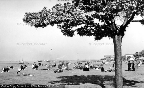Photo of Gravesend, The Promenade c.1955