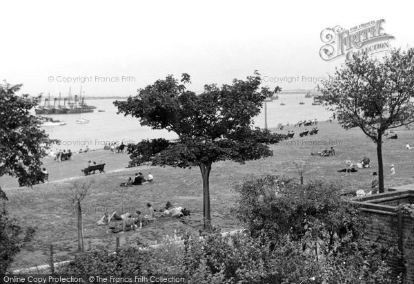 Photo of Gravesend, The Promenade From The Recreation Ground c.1955
