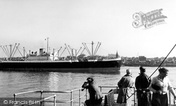 The River Thames c.1955, Gravesend