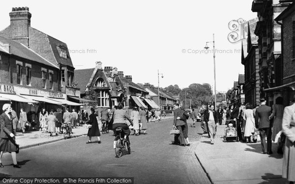 Photo of Grays, Orsett Road And Public Library c.1955