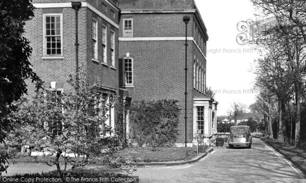 Photo of Grays, The Drive, Palmers College c.1955