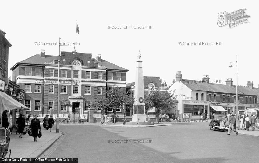 Grays, the War Memorial and Police Station c1945
