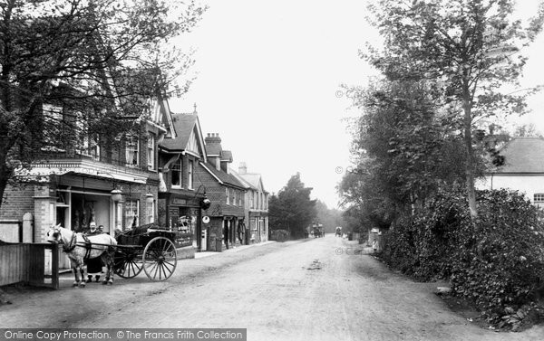Photo of Grayshott, Headley Road 1906