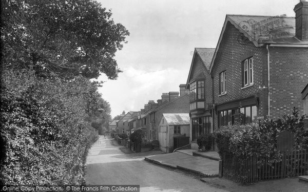 Photo of Grayswood, Post Office And Lower Road 1928