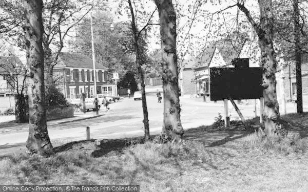 Photo of Great Baddow, Blue Lion And Maldon Road c.1965