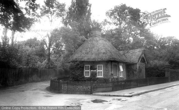 Photo of Great Barton, St John's Well c.1960