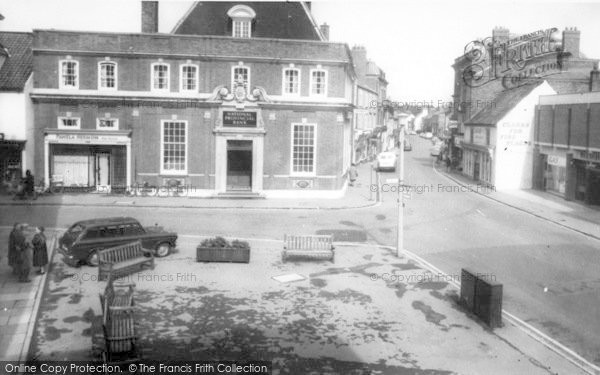 Photo of Great Driffield, The Market Square c.1960