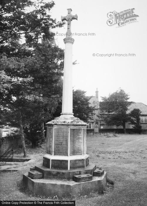 Photo of Great Driffield, The Memorial c.1965