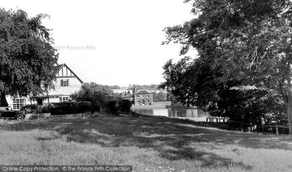 Photo of Great Dunmow, Doctor's Pond And Downs c.1955