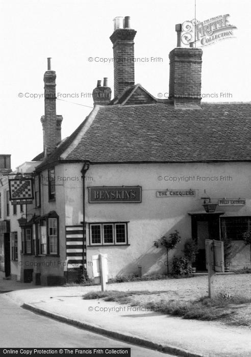Photo of Great Dunmow, The Chequers c.1955