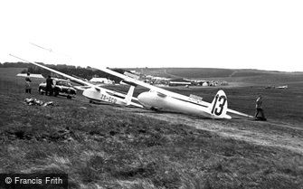 Great Hucklow, World and Cadet Gliding, the Gliding Club c1955