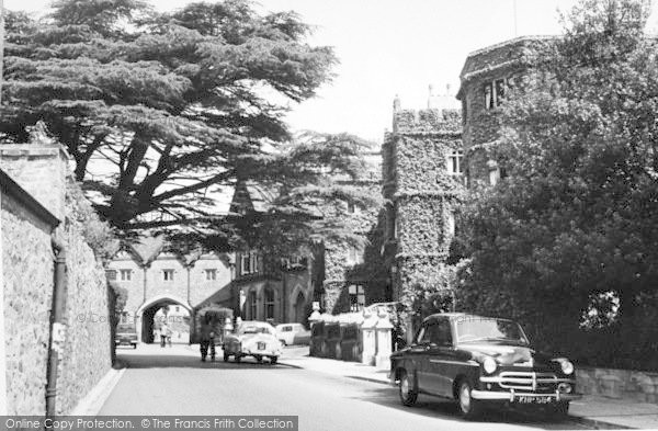 Photo of Great Malvern, Abbey Hotel And Gateway c.1955