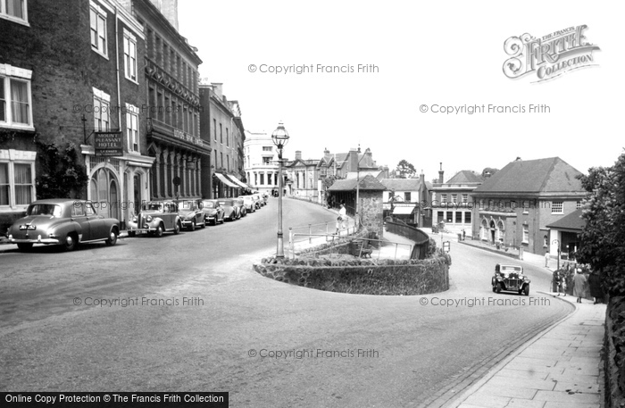 Photo of Great Malvern, Belle Vue Terrace and Post Office c1955