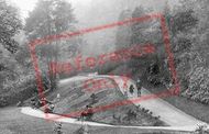 People In The Public Gardens 1923, Great Malvern