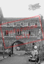 The Abbey Gateway c.1950, Great Malvern