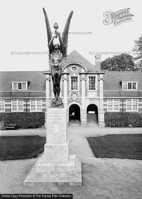 Photo of Great Malvern, The War Memorial And The Library 1923