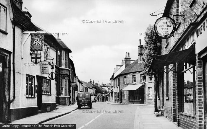 Photo of Great Missenden, The George, High Street c.1955
