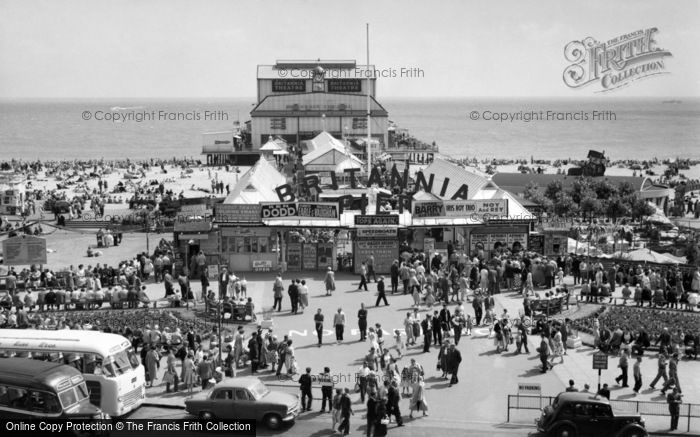 Photo of Great Yarmouth, Britannia Pier And Promenade c.1960