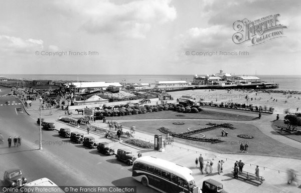 Photo of Great Yarmouth, Britannia Pier c.1955