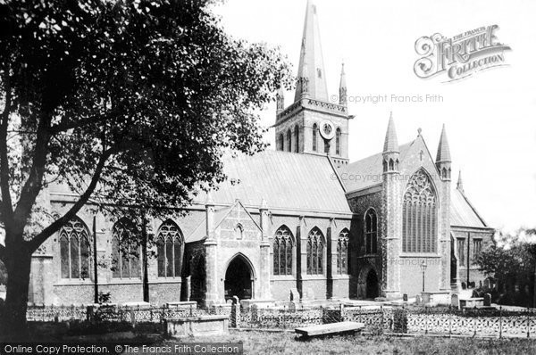 Photo of Great Yarmouth, Church of St Nicholas, south side 1887