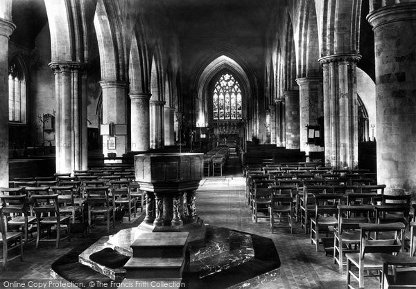 Photo of Great Yarmouth, Parish Church Of St Nicholas, Nave And Font 1896