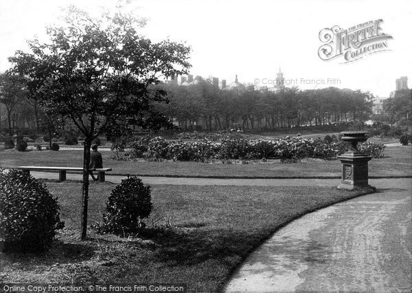 Photo of Great Yarmouth, St George's Park 1896