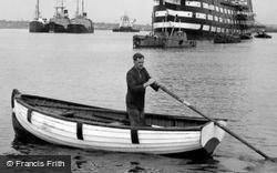 Boatman, The River Thames c.1955, Greenhithe