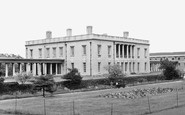 Greenwich, Queen Charlotte's House 1951