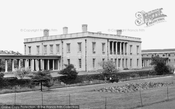 Photo of Greenwich, Queen Charlotte's House 1951