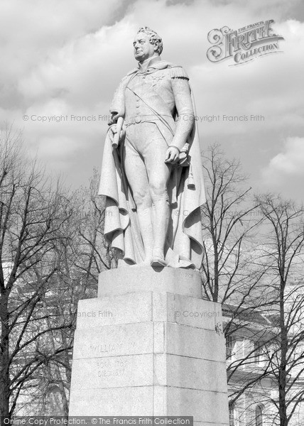 Photo of Greenwich, Statue Of King William IV On King William Walk 2005