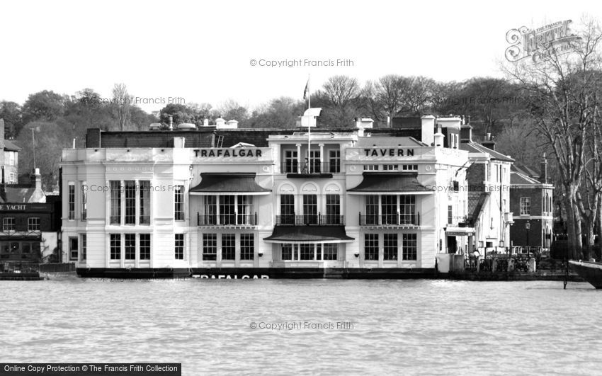 Greenwich, Trafalgar Tavern from across the River Thames 2005