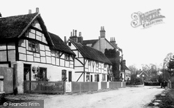 Village 1903, Greywell