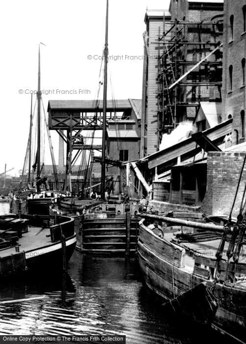 Photo of Grimsby, Alexandra Dock 1904