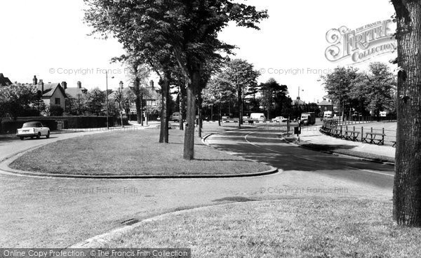 Photo of Grimsby, Nuns Corner c.1965