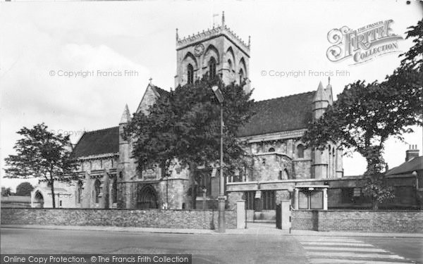 Photo of Grimsby, Parish Church Of St James c.1955