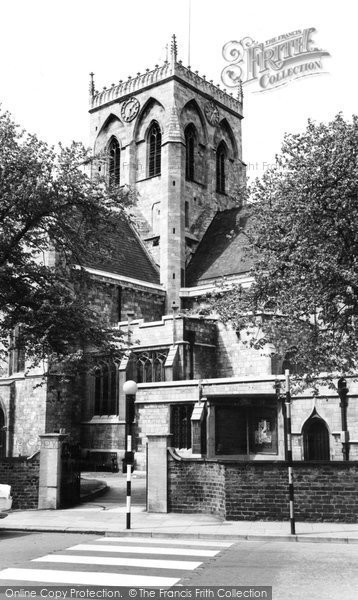 Photo of Grimsby, Parish Church Of St James c.1965