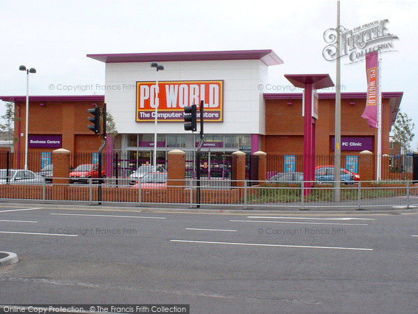 Photo of Grimsby, Pc World's New Premises 2004