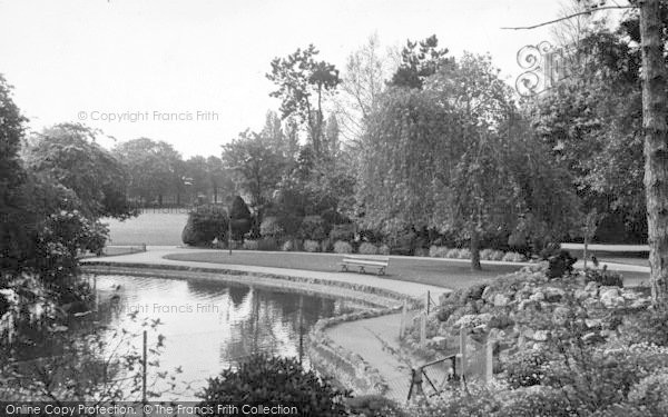 Photo of Grimsby, People's Park c.1955
