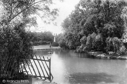People's Park, The Lake 1904, Grimsby