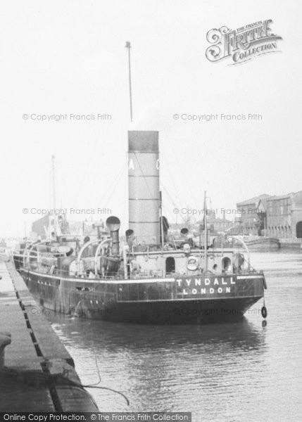 Photo of Grimsby, Royal Docks, Tyndall c.1955