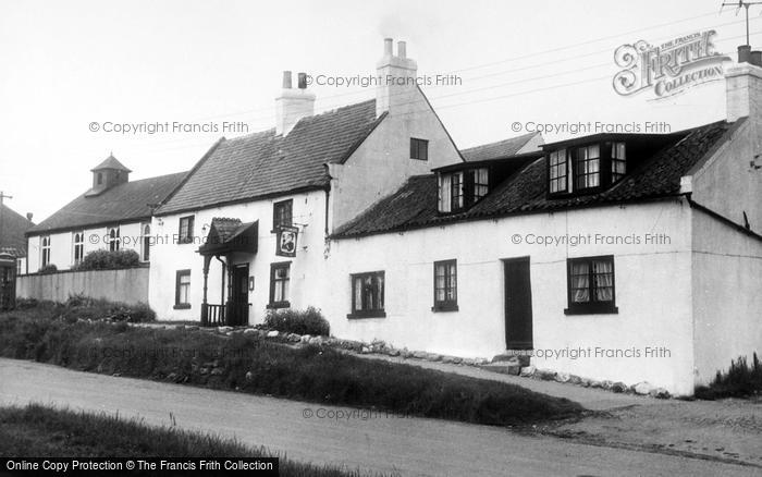 Photo of Gristhorpe, The Bull Inn c.1960