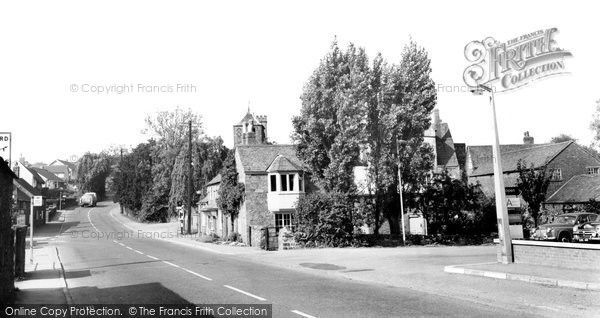 Photo of Groby, Leicester Road c.1960