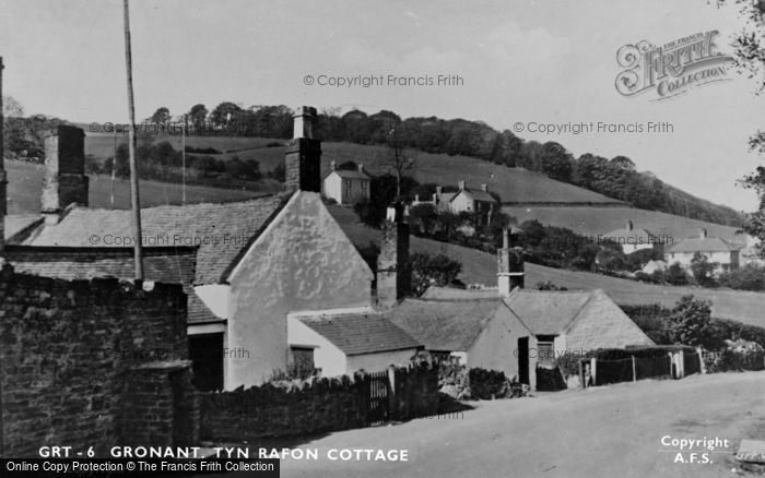 Photo of Gronant, Tyn Rafon Cottage c.1939