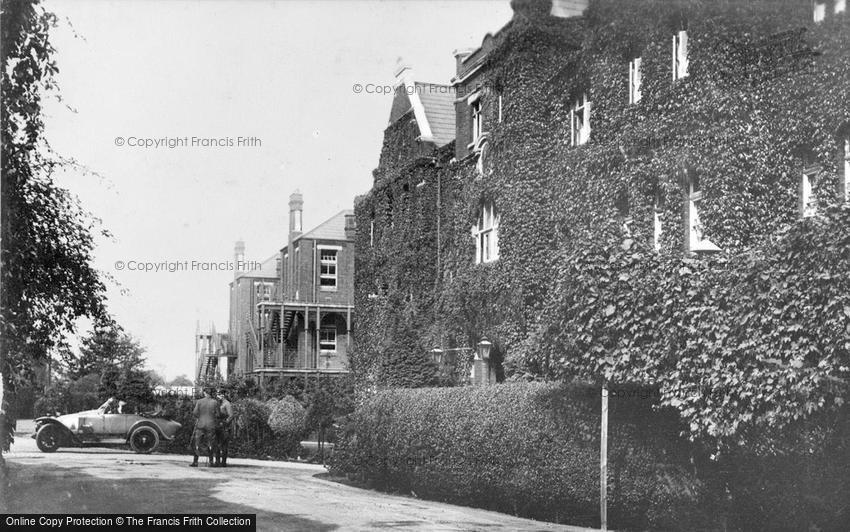 Grove Park, Hospital, the Barracks 1915