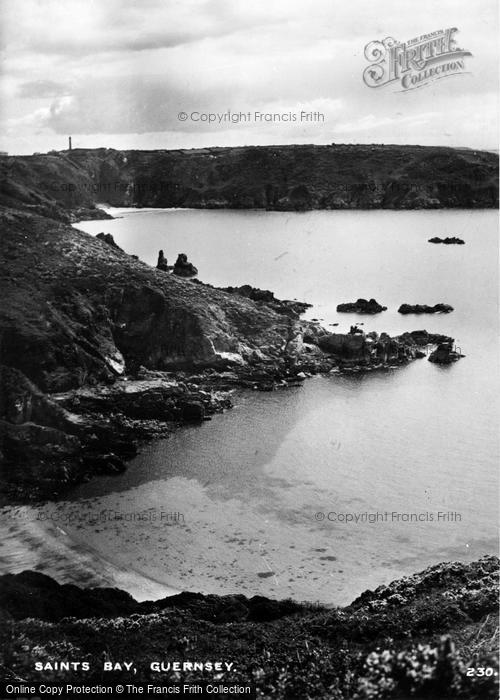 Photo of Guernsey, Saints Bay c.1940